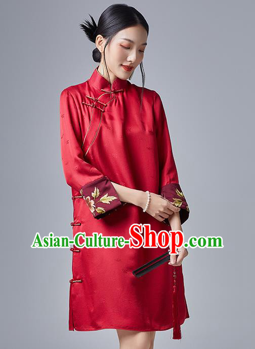 China Classical Embroidered Red Short Cheongsam Costume Traditional Young Lady Silk Qipao Dress