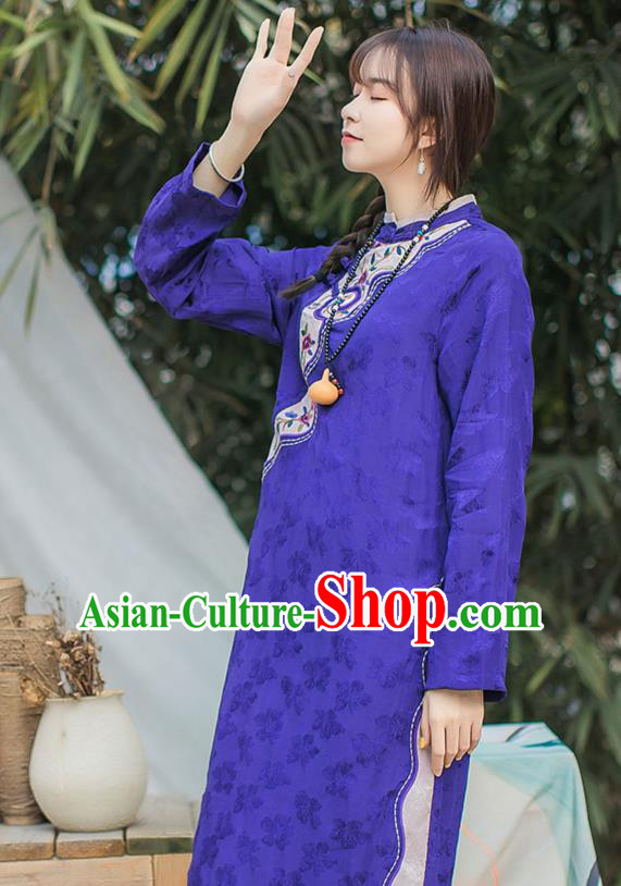 China Traditional Young Lady Slant Opening Qipao Dress Classical Embroidered Purple Cheongsam