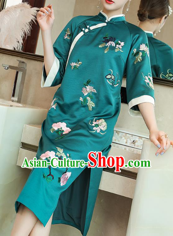 China Traditional Tang Suit Qipao Dress Classical Embroidered Green Silk Cheongsam