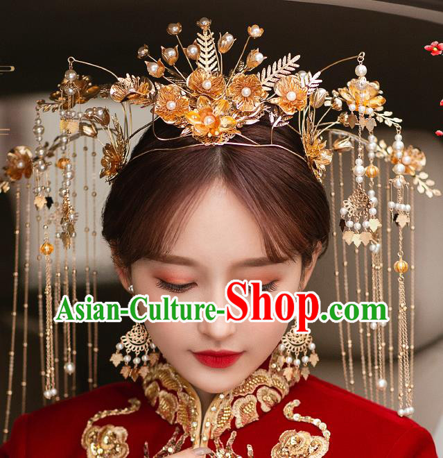 Chinese Bride Hair Clasp Traditional Wedding Hair Accessories Classical Xiuhe Suit Golden Flowers Tassel Hair Crown