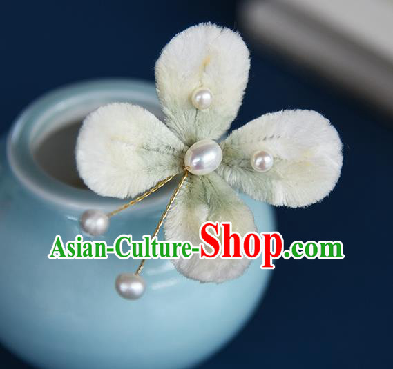 Chinese Ancient Princess Light Green Velvet Butterfly Hair Stick Traditional Cheongsam Pearls Hairpin Hair Accessories