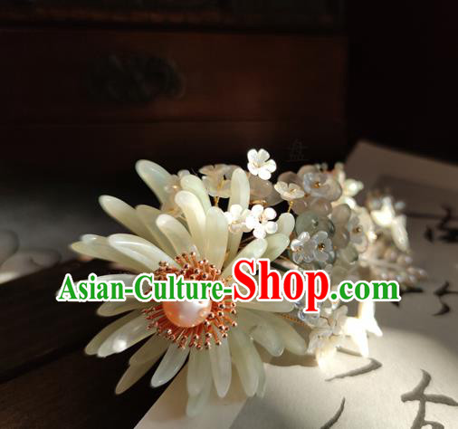 Chinese Traditional Song Dynasty Imperial Concubine Hair Stick Ancient Court Woman Jade Chrysanthemum Hairpin
