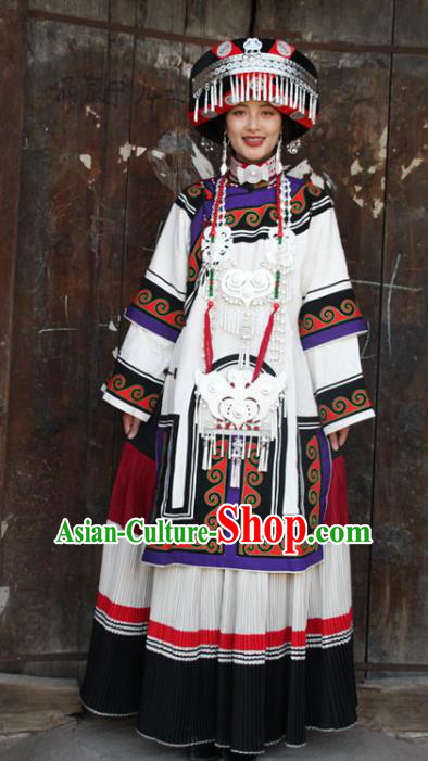 China Yi Nationality Folk Dance White Outfits Clothing Traditional Liangshan Ethnic Wedding Bride Costumes and Hat