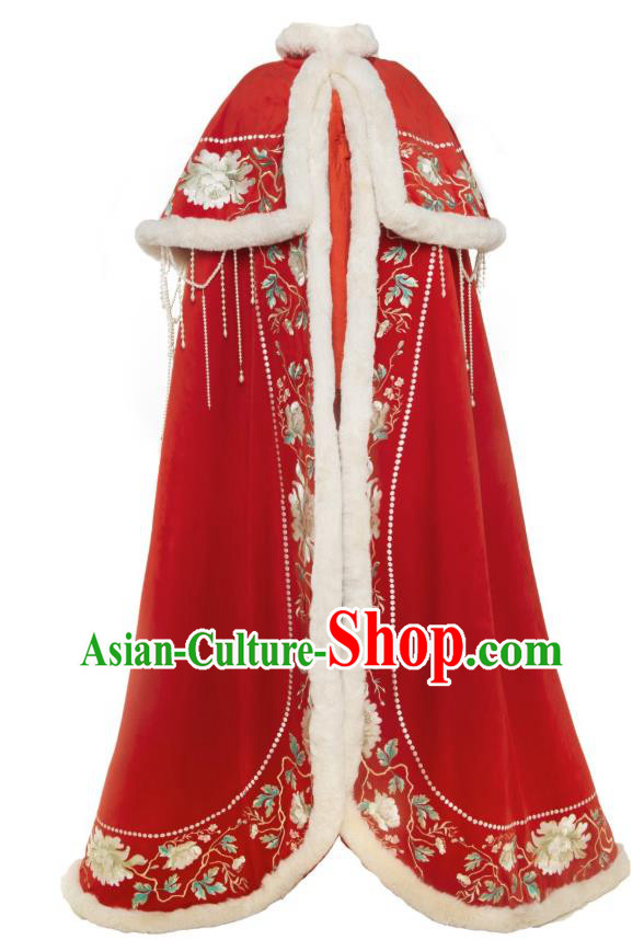 China Ancient Ming Dynasty Court Woman Embroidered Red Cape Historical Hanfu Clothing