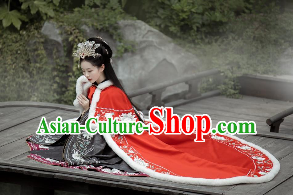 China Ancient Ming Dynasty Court Woman Embroidered Red Cape Historical Hanfu Clothing