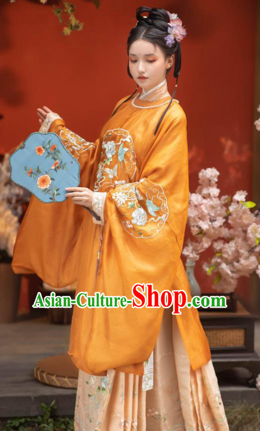 China Traditional Ming Dynasty Embroidered Historical Clothing Ancient Noble Lady Hanfu Dress Apparels