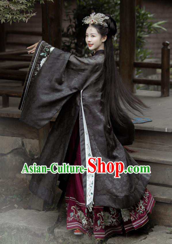 China Ancient Royal Princess Hanfu Dress Apparels Traditional Ming Dynasty Court Woman Historical Clothing