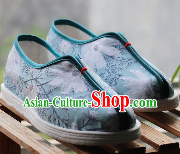 China Handmade Multi Layered Cloth Shoes National Country Woman Green Shoes