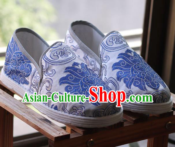 China National Chrysanthemum Pattern Cloth Shoes Handmade Multi Layered Shoes