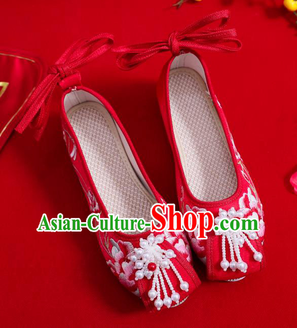 China Handmade Wedding Red Cloth Shoes National Embroidered Shoes Pearls Tassel Hanfu Shoes