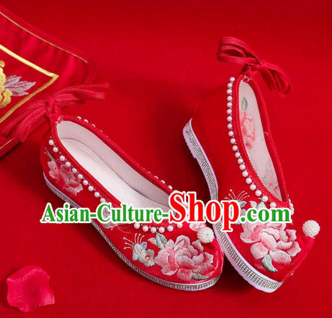 China Traditional Hanfu Pearls Shoes Handmade Wedding Red Satin Shoes National Embroidered Peony Shoes