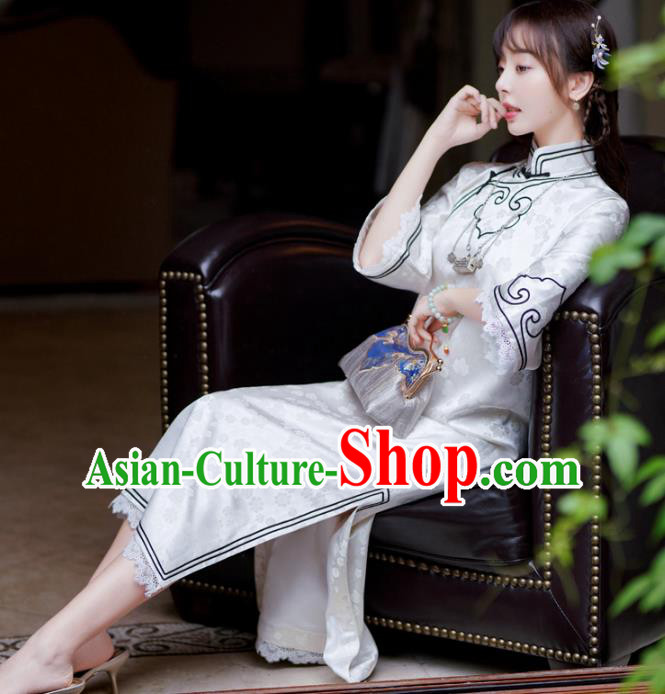 Republic of China Rich Lady Cheongsam Traditional White Silk Qipao Dress Classical Clothing