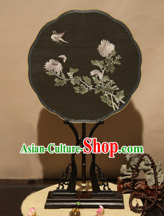 China Classical Chrysanthemum Pattern Black Silk Fan Traditional Palace Fan Handmade Suzhou Craft Fan