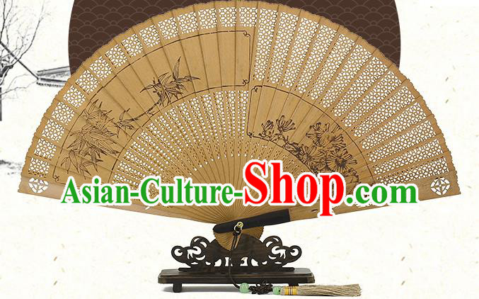 Chinese Ink Painting Bamboo Chrysanthemum Folding Fan Traditional Kung Fu Fan Handmade Sandalwood Fan