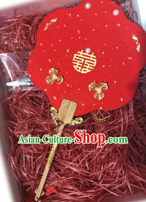 China Handmade Green Crystal Palace Fan Classical Bride Red Fan Traditional Wedding Silk Fan