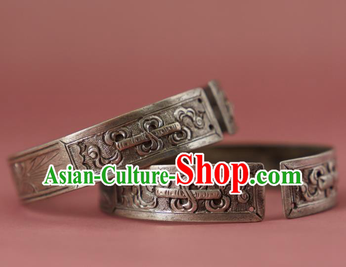 Chinese Traditional Qing Dynasty Wristlet Accessories National Cheongsam Silver Carving Bracelet