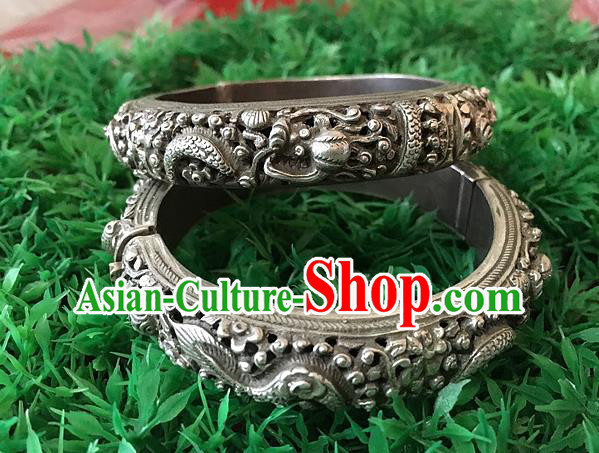 Handmade China Ethnic Silver Carving Dragon Bangle National Bracelet Accessories