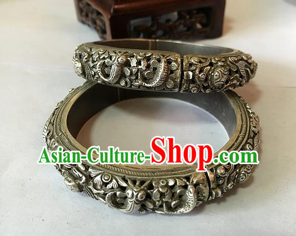Handmade China Ethnic Silver Carving Dragon Bangle National Bracelet Accessories