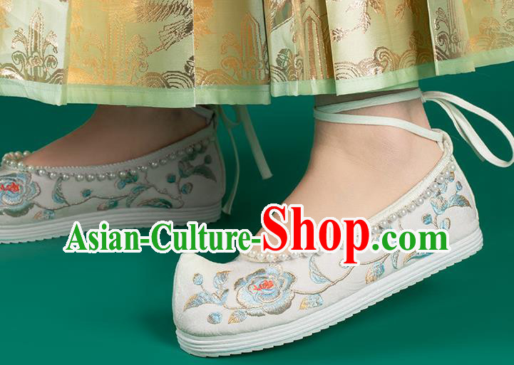 China Handmade Ancient Princess Shoes White Embroidered Shoes Traditional Hanfu Pearls Shoes
