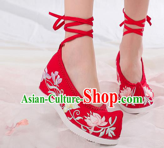 China National Woman Cloth Shoes Traditional Embroidered Red Wedges Shoes