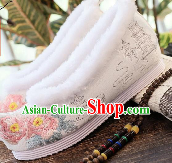 China National White Cloth Shoes Traditional Embroidered Peony Shoes Handmade Winter Woman Hanfu Shoes