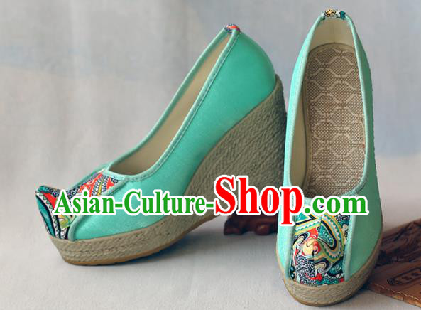 Chinese Yunnan Ethnic Woman Wedge Heel Shoes National Embroidered Green Cloth Shoes
