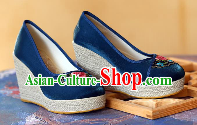 Chinese National Embroidered Flower Deep Blue Shoes Yunnan Ethnic Woman Wedge Heel Shoes
