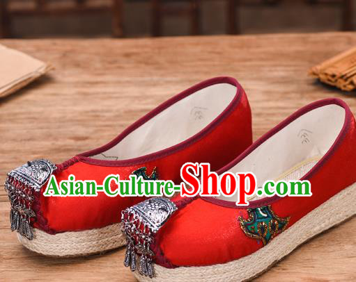 Chinese Yunnan Miao Ethnic Folk Dance Wedge Heel Shoes National Embroidered Red Cloth Shoes