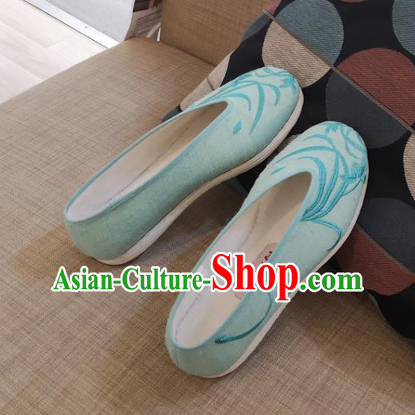 China Traditional Qing Dynasty Court Lady Shoes Handmade Blue Cloth Shoes Embroidered Orchids Shoes