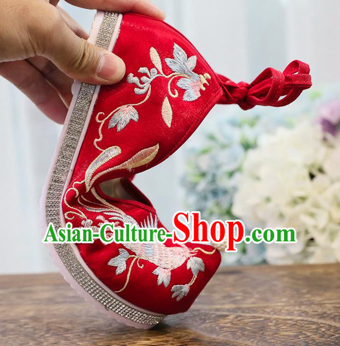 China Handmade Princess Pearls Shoes Traditional Wedding Hanfu Shoes Embroidered Red Cloth Shoes