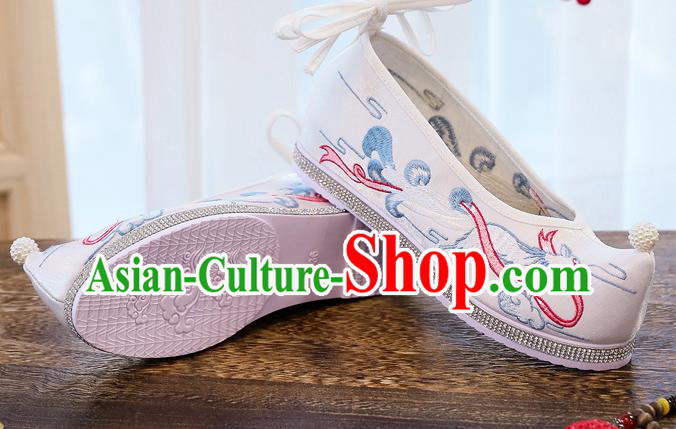 China Embroidered White Cloth Shoes Handmade Hanfu Pearl Shoes Traditional Ming Dynasty Princess Shoes