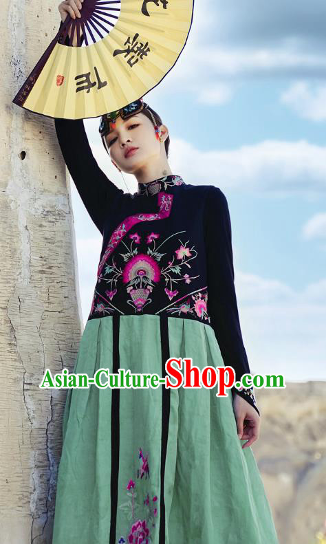 Chinese Embroidered Green Vest Dress Traditional National Cheongsam Costume