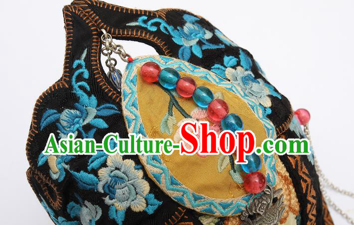 China Handmade National Folk Dance Tassel Headwear Traditional Ethnic Wedding Embroidered Hair Clasp