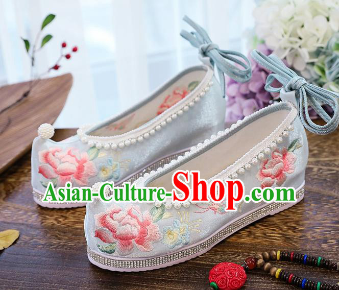 China Handmade Light Blue Satin Shoes Traditional Hanfu Pearls Shoes National Embroidered Peony Shoes