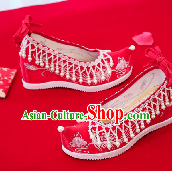China National Embroidered Phoenix Peony Shoes Handmade Red Satin Wedges Shoes Traditional Wedding Pearls Tassel Shoes