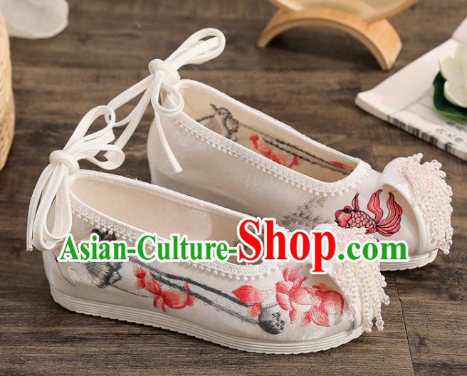 China Traditional Embroidered Lotus Fish Shoes Handmade Folk Dance Shoes National White Cloth Pearls Tassel Shoes