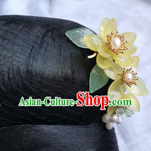 China Ancient Princess Yellow Lotus Hairpin Traditional Song Dynasty Pearls Hair Stick