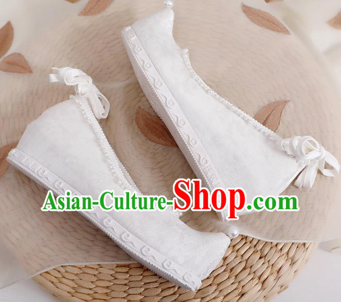 China National White Cloth Shoes Traditional Ming Dynasty Hanfu Shoes Handmade Pearls Bow Shoes