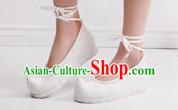 China National White Cloth Shoes Traditional Ming Dynasty Hanfu Shoes Handmade Pearls Bow Shoes