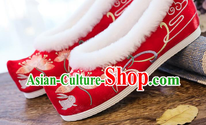 China Traditional Wedding Red Satin Shoes Handmade Ming Dynasty Bow Shoes National Winter Embroidered Lotus Shoes