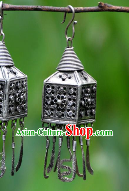 Chinese National Ear Accessories Yannan Ethnic Woman Earrings Handmade Miao Silver Ear Jewelry