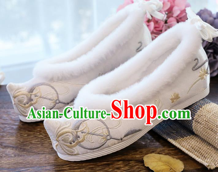 China Traditional Hanfu Cloth Shoes Ancient Ming Dynasty Princess Bow Shoes National Winter White Embroidered Shoes