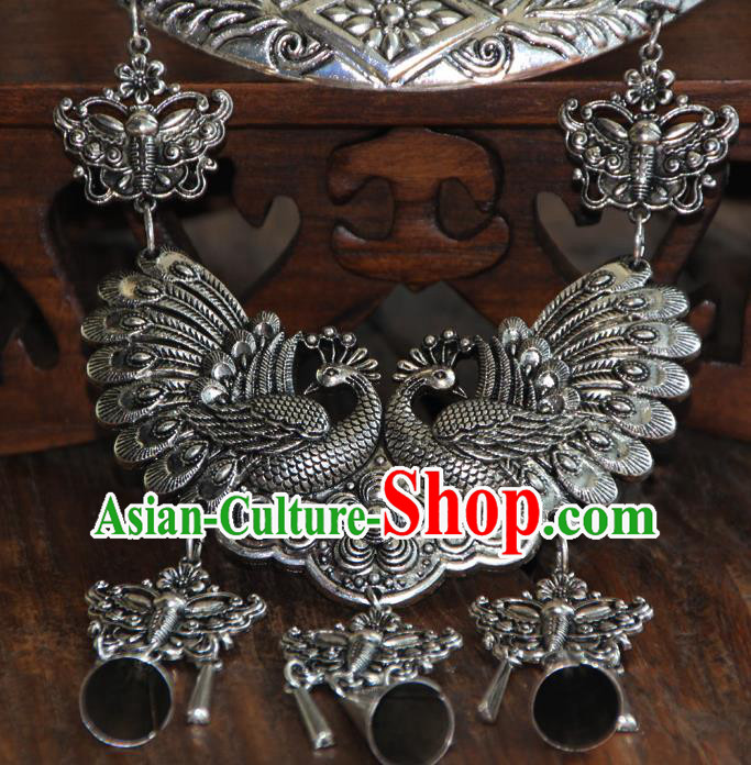 China Handmade Ethnic Silver Peacock Necklet Accessories Traditional Miao Minority Wedding Necklace