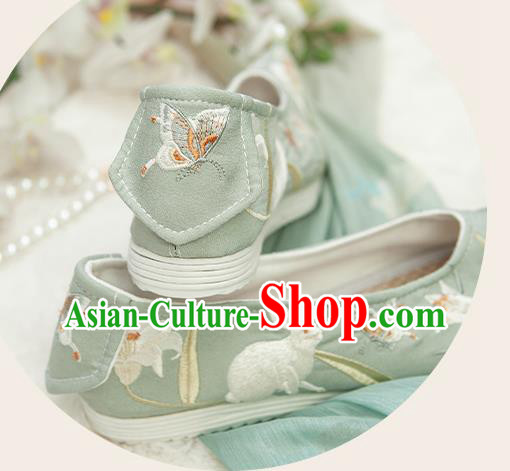Chinese Traditional Hanfu Shoes Embroidered Rabbit Flowers Shoes Handmade Light Green Cloth Shoes