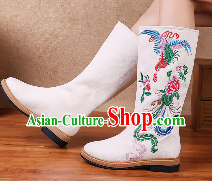 China Traditional Embroidered Phoenix Peony Shoes National Winter White Cloth Boots