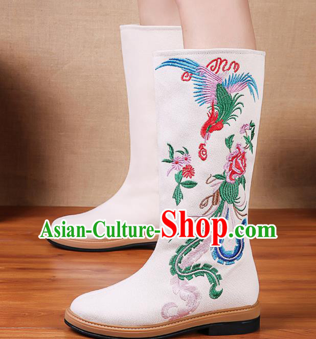 China Traditional Embroidered Phoenix Peony Shoes National Winter White Cloth Boots