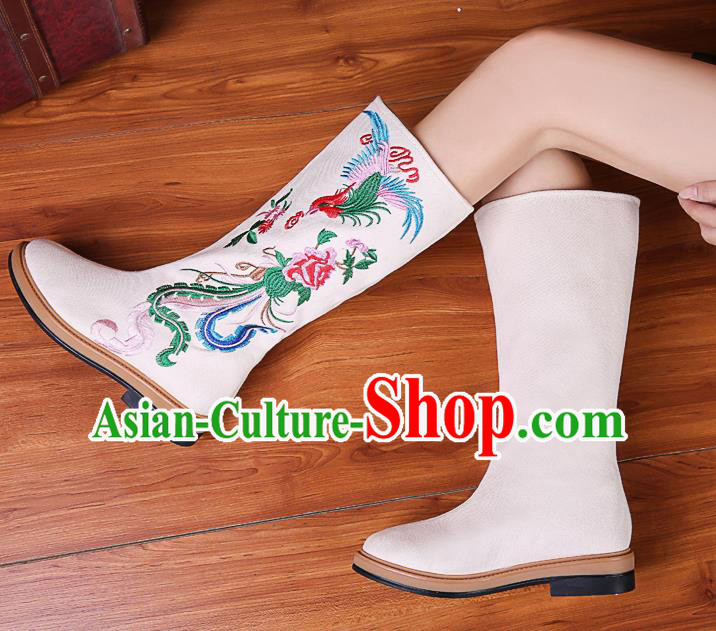 China Traditional Embroidered Phoenix Peony Shoes National Winter White Cloth Boots