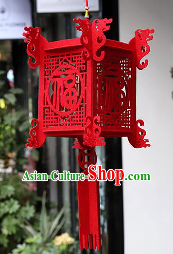 China Handmade Dragon Head Hanging Lamp Decoration New Year Red Lantern