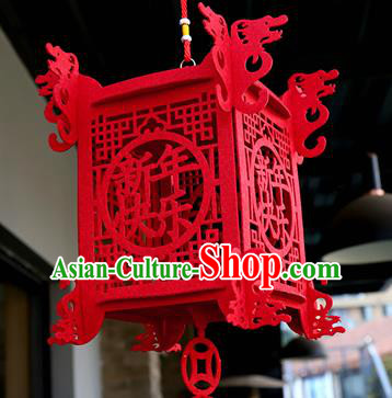 China Handmade Dragon Head Hanging Lamp Decoration New Year Red Lantern