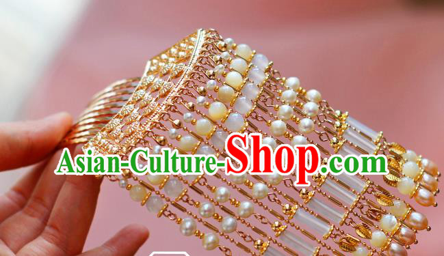 China Ancient Court Woman Golden Hairpin Traditional Tang Dynasty Empress Pearls Tassel Hair Comb